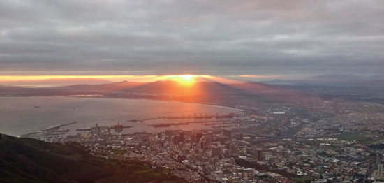 Blick über Kapstadt, Sonnenaufgang